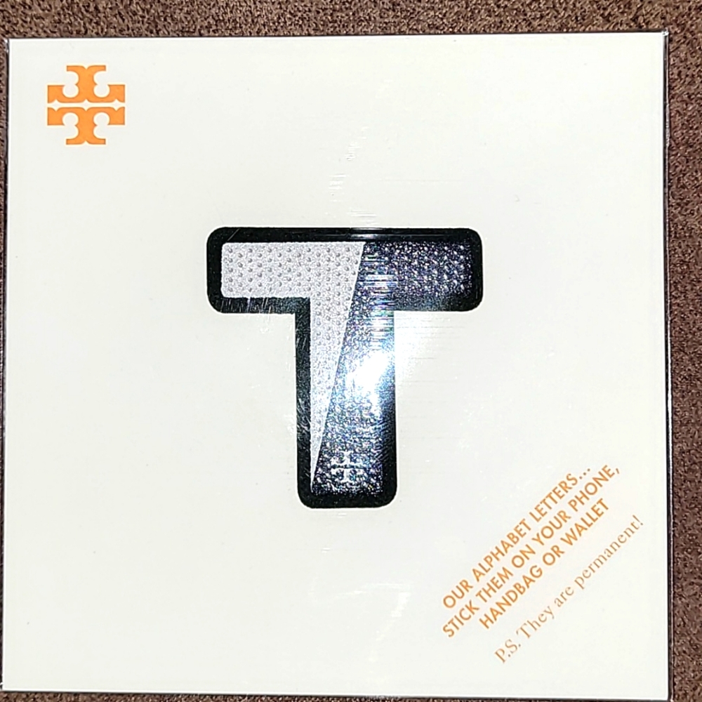 TORY BURCH INITIAL T